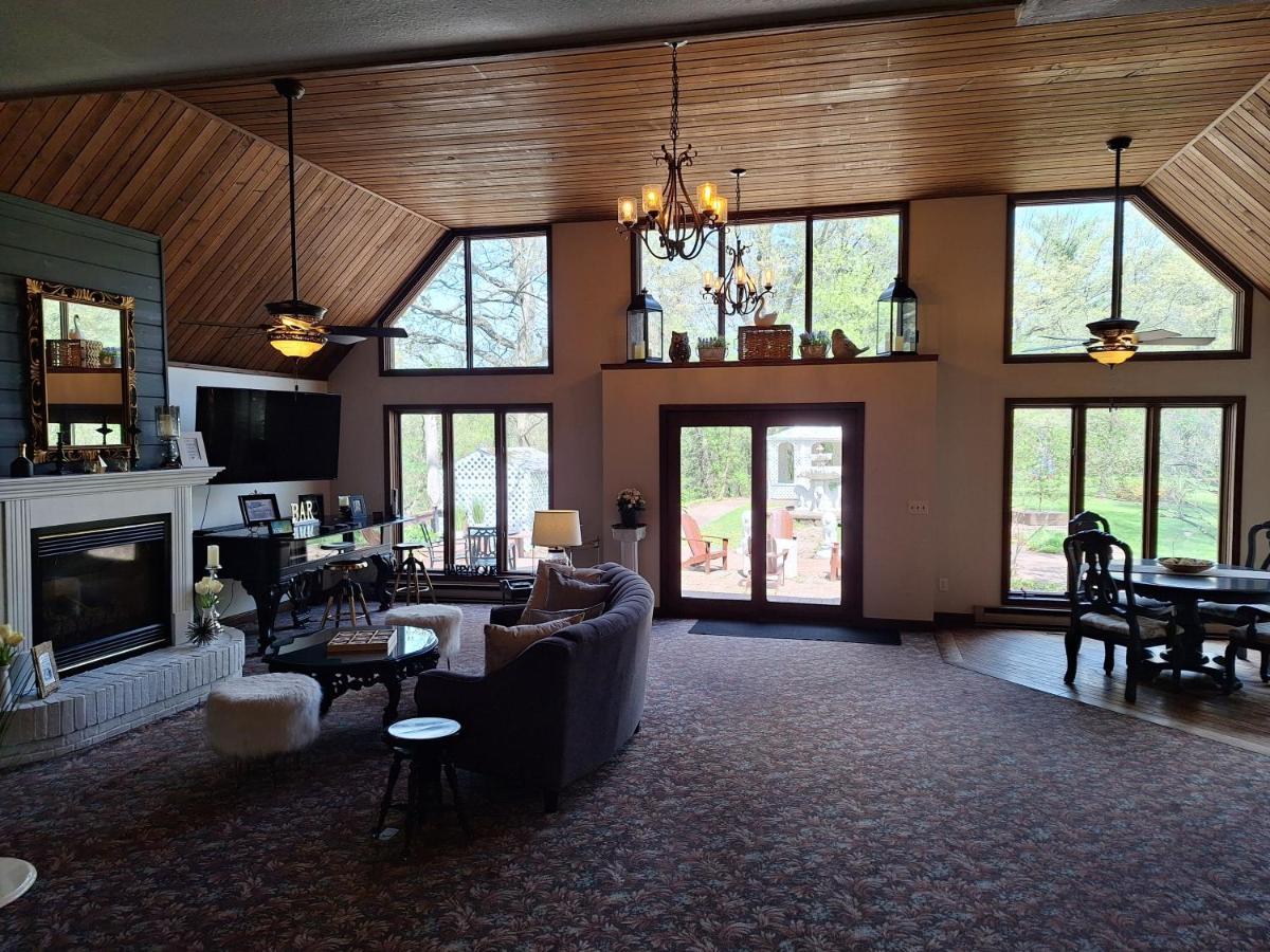Otter Creek Eau Claire Altoona住宿加早餐旅馆 外观 照片